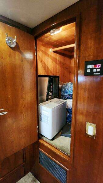 1999 Carver 530 Voyager Pilothouse