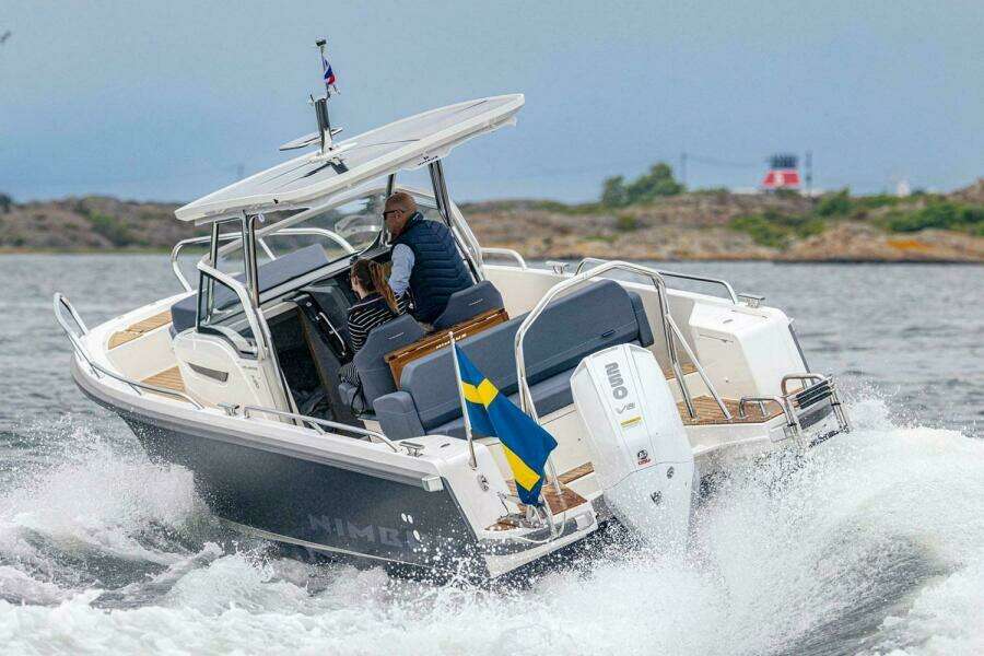 2025 Nimbus Tender 8