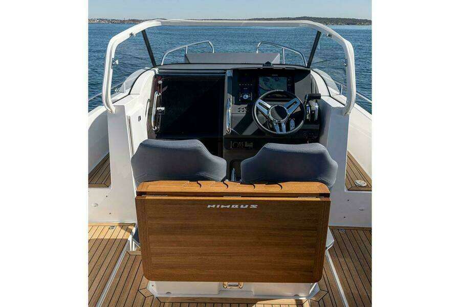 2025 Nimbus Tender 8