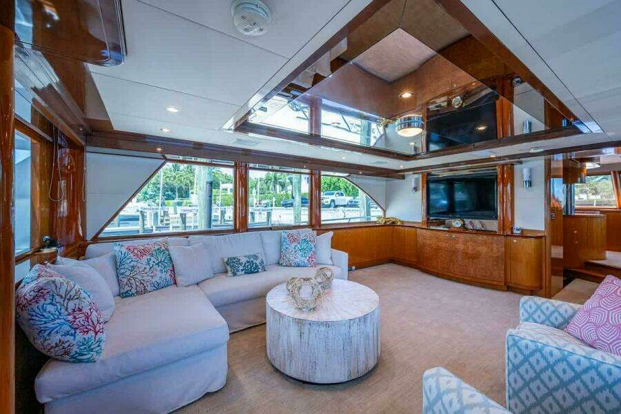 Ocean Alexander 78 Somewhere In Time- Salon