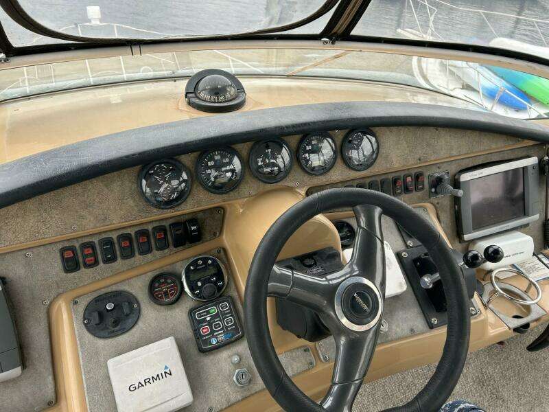 2003 Carver 360 Sport Sedan