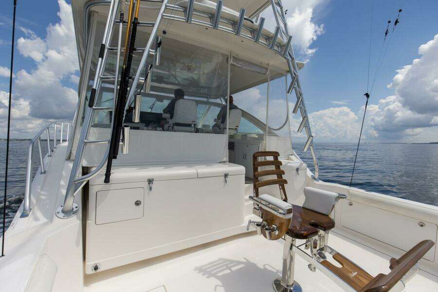 2007 40 Cabo Express Big Blue Deck (6)