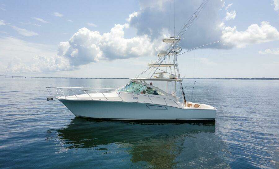 2007 40 Cabo Express Big Blue Exterior (5)