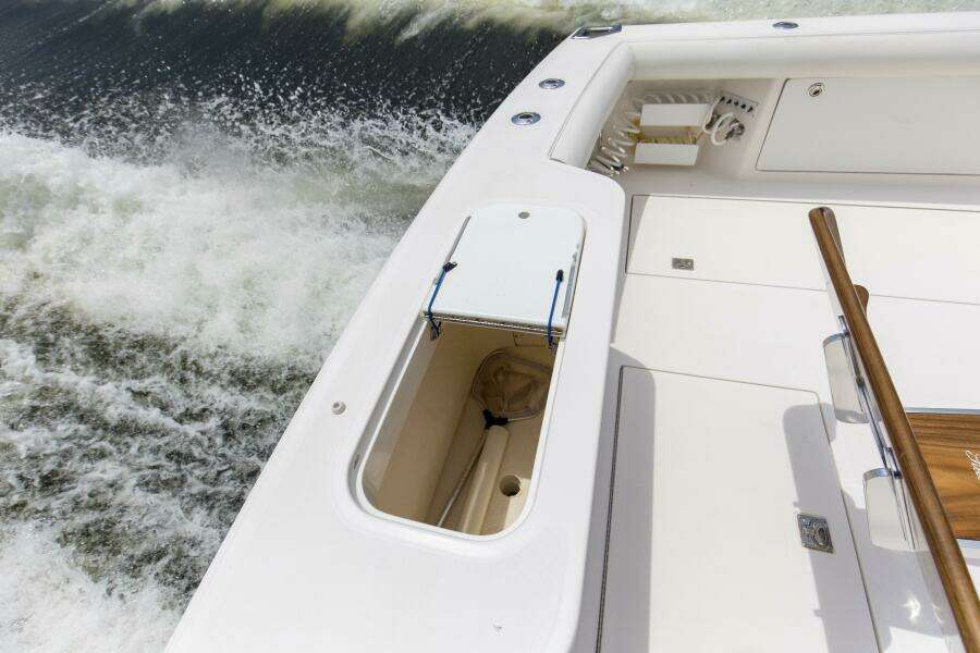 2007 40 Cabo Express Big Blue Deck (3)