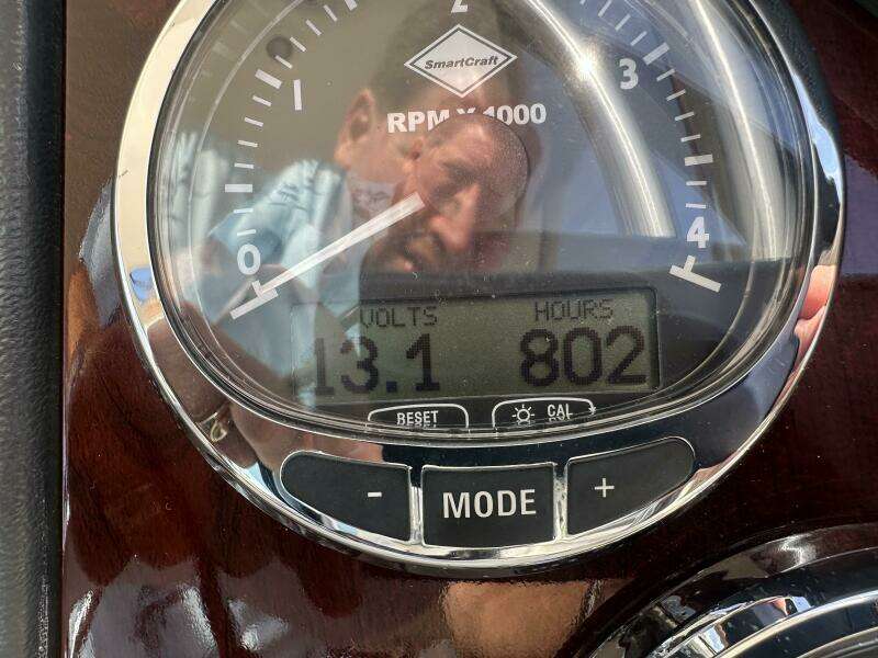 2009 Meridian 441 Sedan