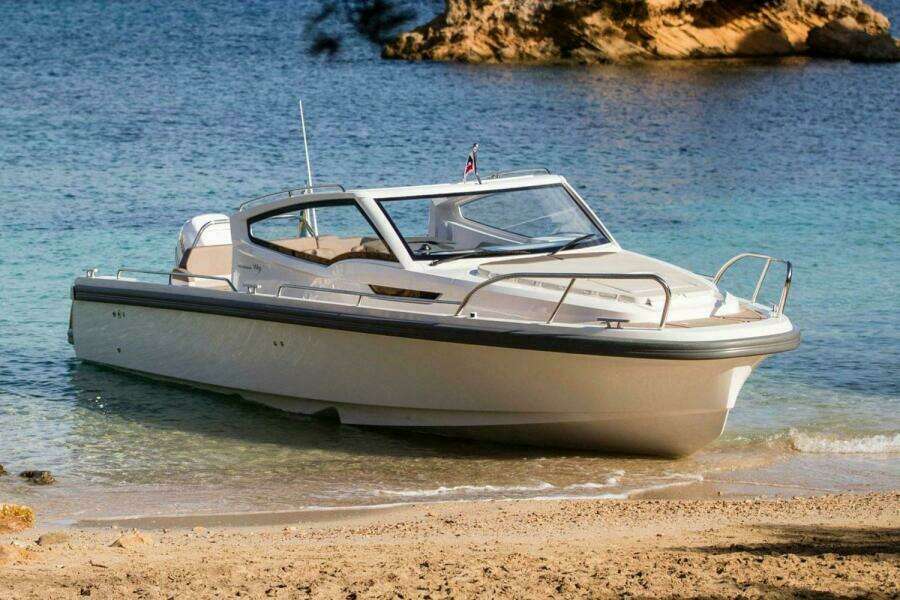 2025 Nimbus Weekender 9