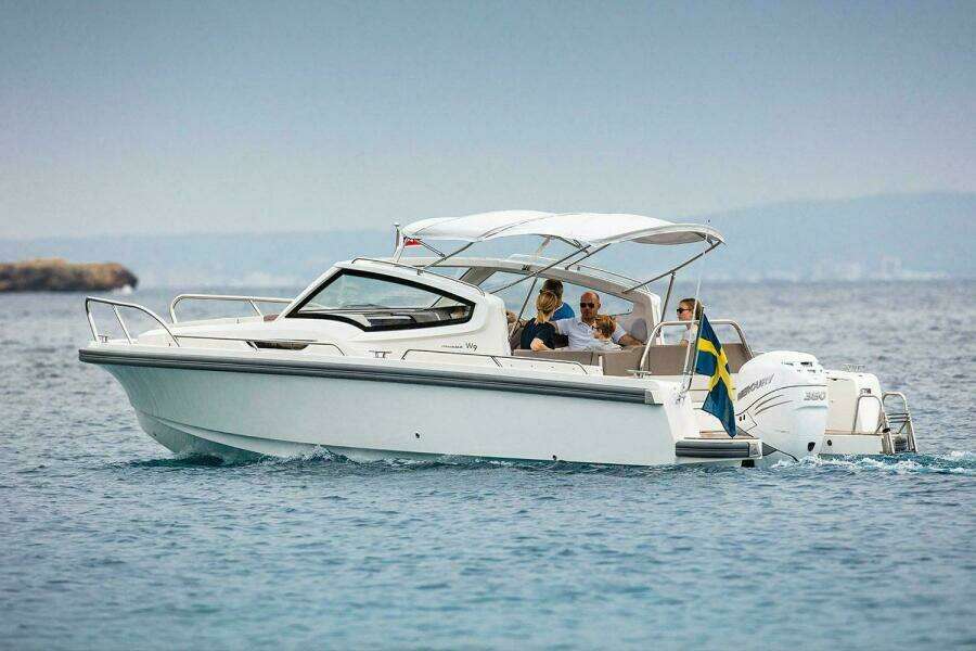 2025 Nimbus Weekender 9