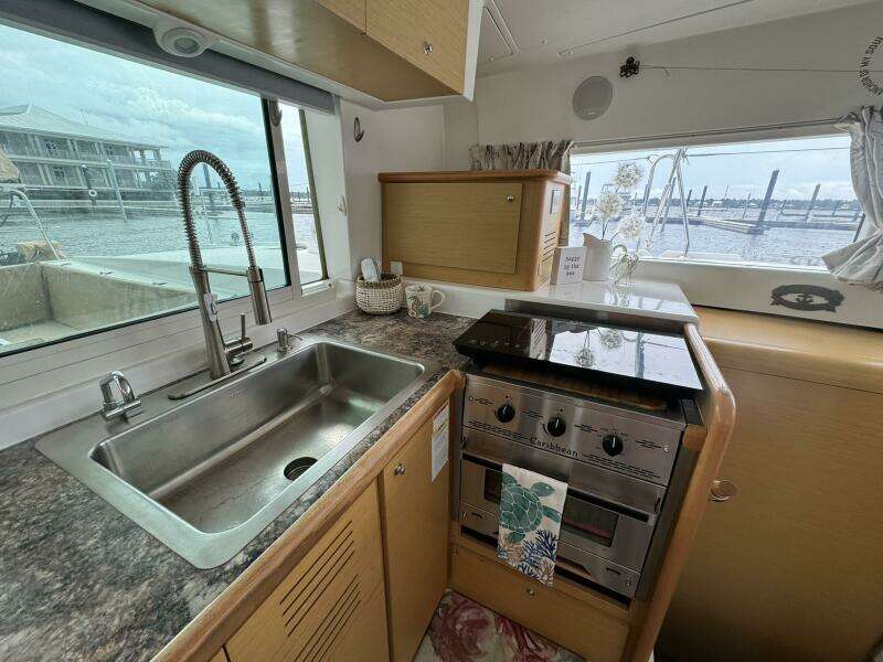 2008 Lagoon 420