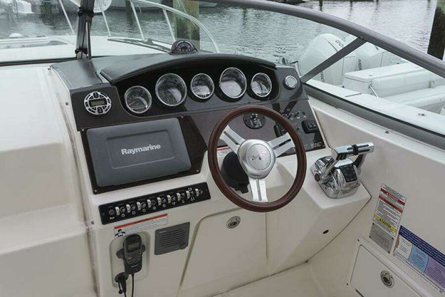 2010 Sea Ray 310 Sundancer