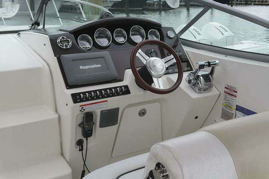 2010 Sea Ray 310 Sundancer