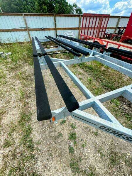 2018 Harris FloteBote 250 Grand Mariner Single Lounging Double Tritoon