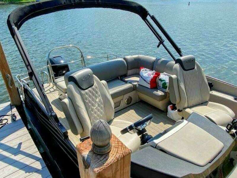 2018 Harris FloteBote 250 Grand Mariner Single Lounging Double Tritoon