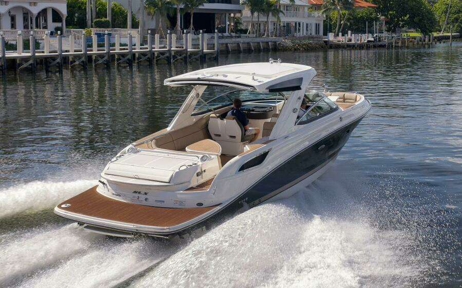 2016 Sea Ray 350 SLX