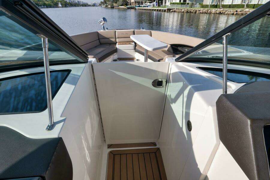 2016 Sea Ray 350 SLX