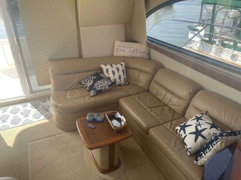 2006 Meridian 411 Sedan