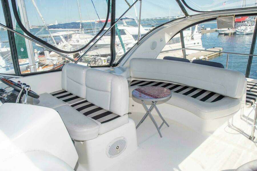 2006 Meridian 411 Sedan