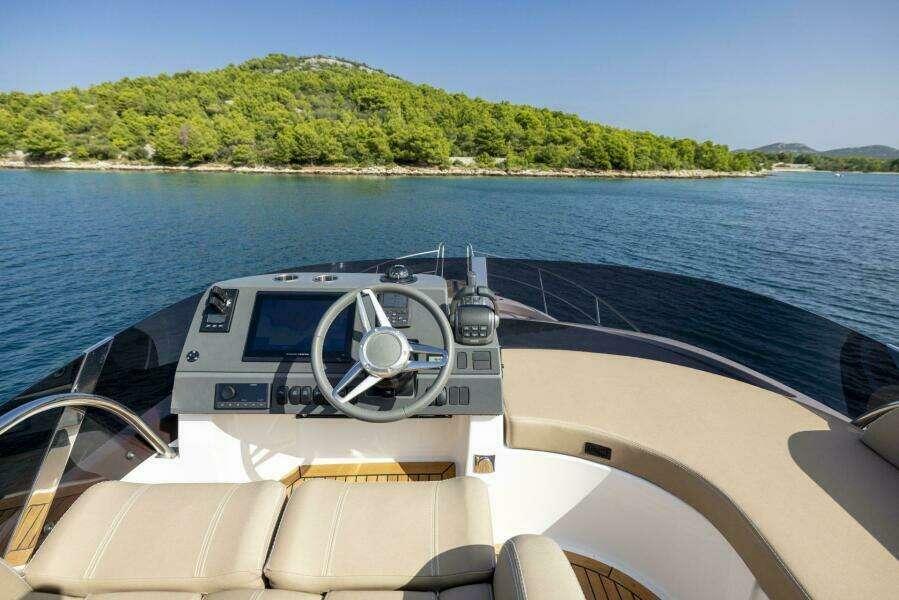 2025 Nimbus 405 Flybridge