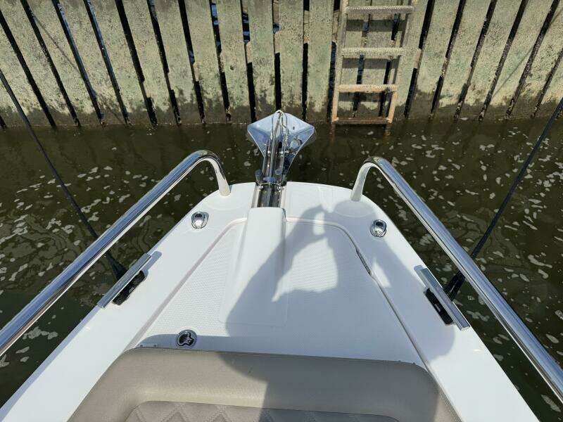 2022 Axopar 37 XC CROSS CABIN