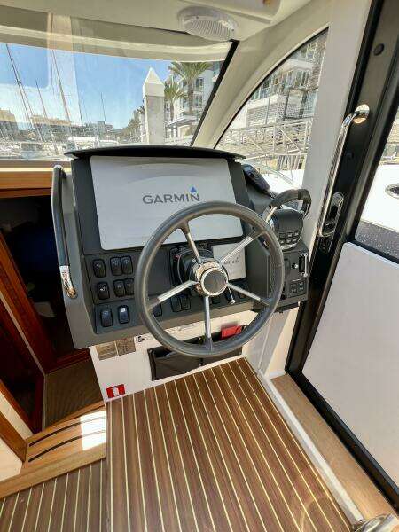 2018 Nimbus 365 Coupe