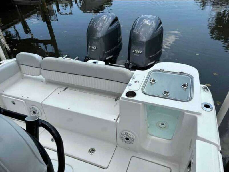 2021 Sea Fox 268 Commander