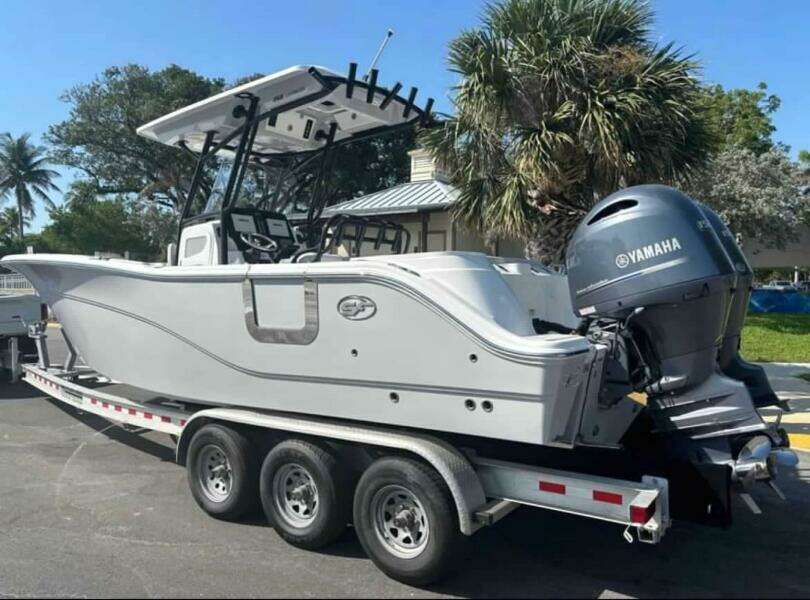 2021 Sea Fox 268 Commander