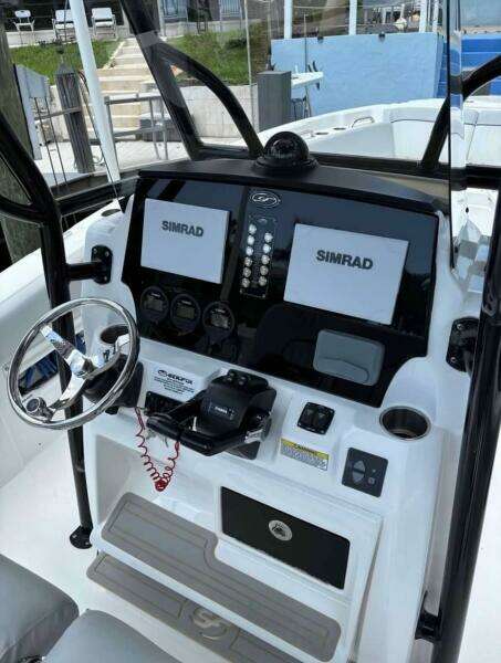 2021 Sea Fox 268 Commander