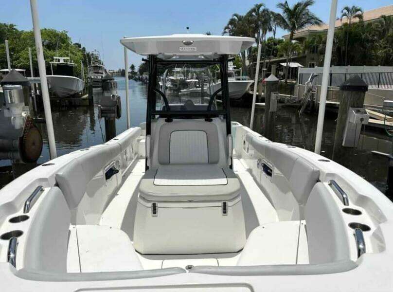 2021 Sea Fox 268 Commander