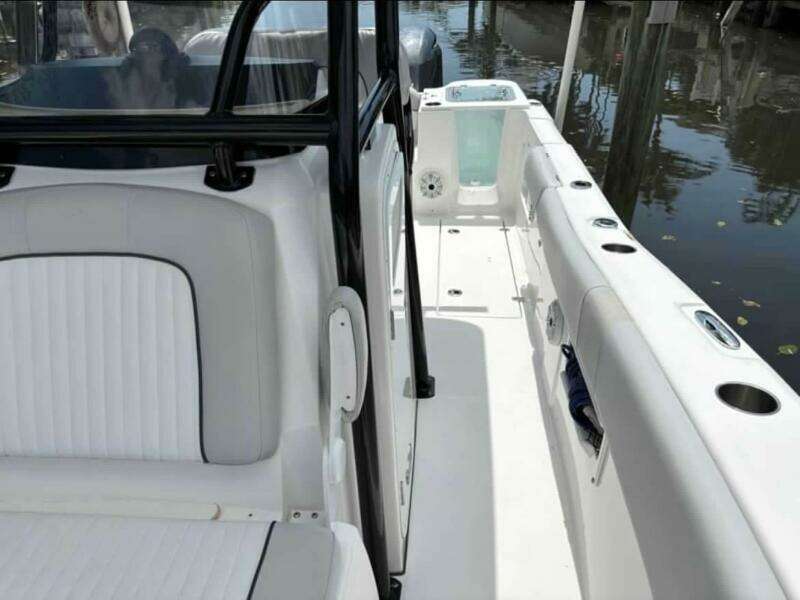 2021 Sea Fox 268 Commander