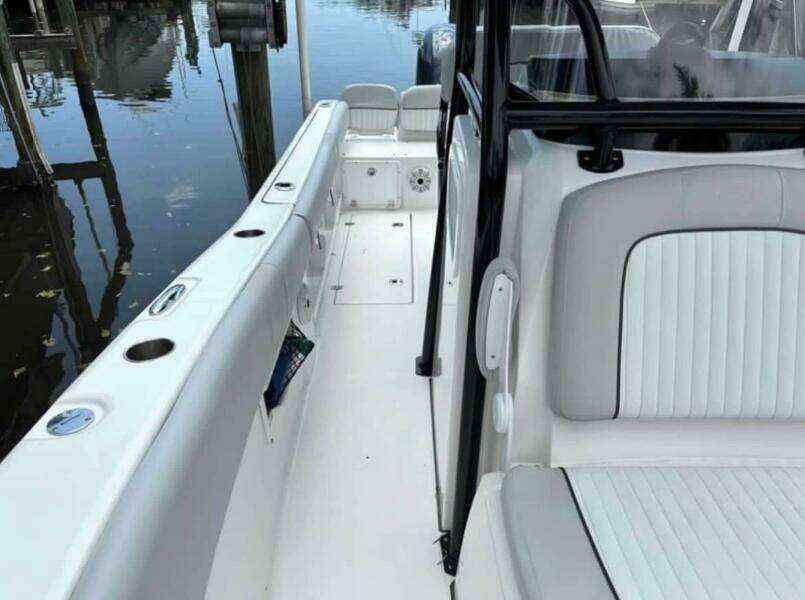 2021 Sea Fox 268 Commander