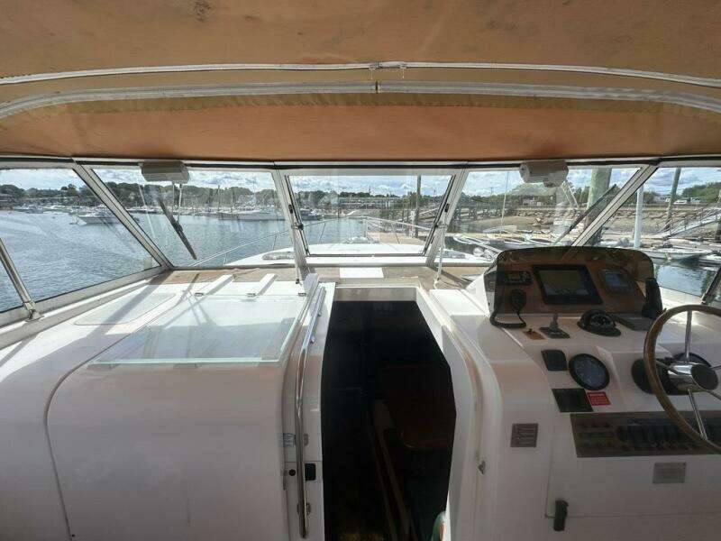 2002 Mainship Pilot 34