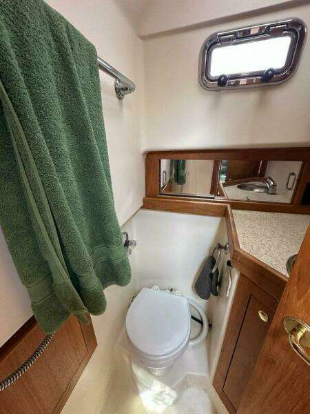 2002 Mainship Pilot 34