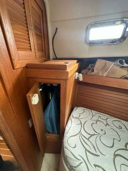 2002 Mainship Pilot 34