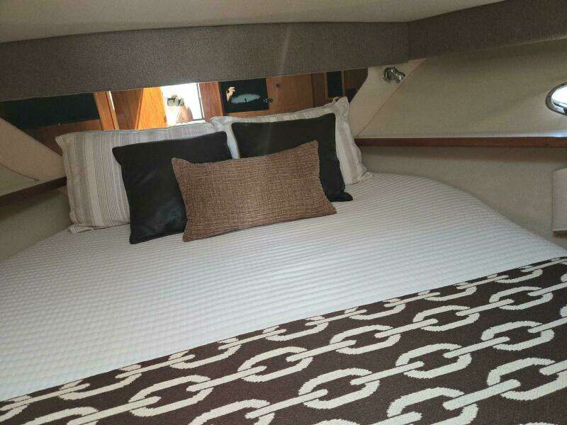 2001 Tiara Yachts 3800 Express