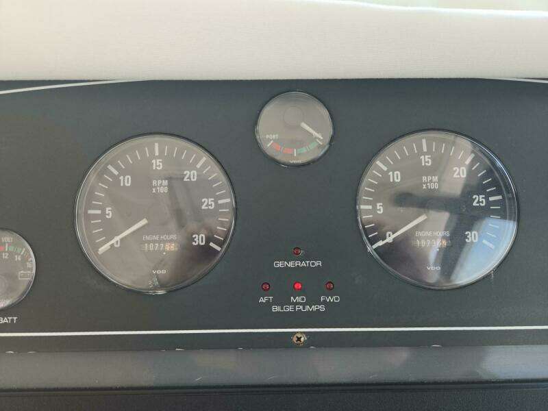 2001 Tiara Yachts 3800 Express