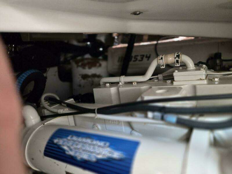 2001 Tiara Yachts 3800 Express