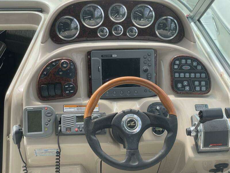 2003 Sea Ray 300 Sundancer