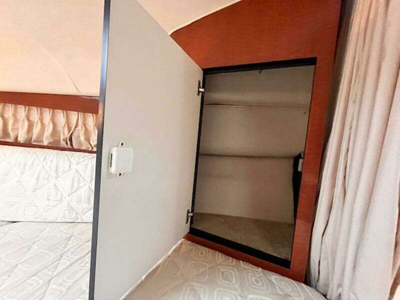 2003 Sea Ray 300 Sundancer