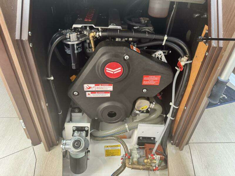 2023 Beneteau Oceanis 38.1