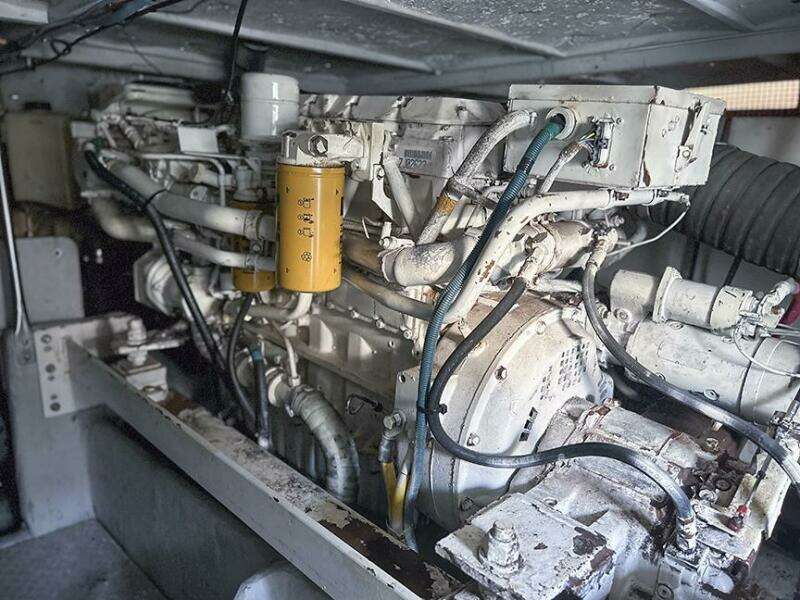 2002 Silverton 42 Convertible