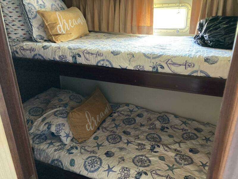 1985 Hatteras Sport Fish