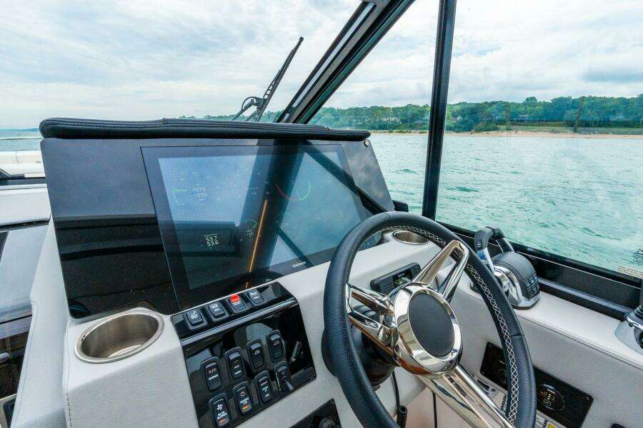 2022 Regal 36 Grande Coupe