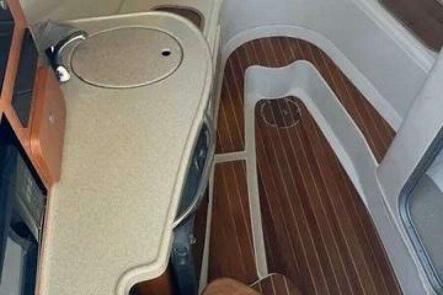 2005 Hydra-Sports 33VX