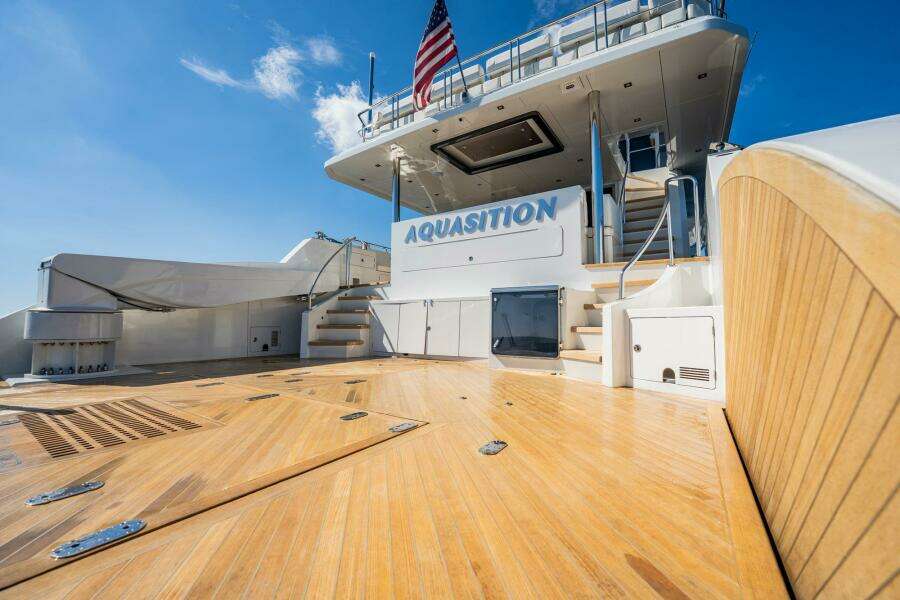 2021 Ocean Alexander 27 Explorer