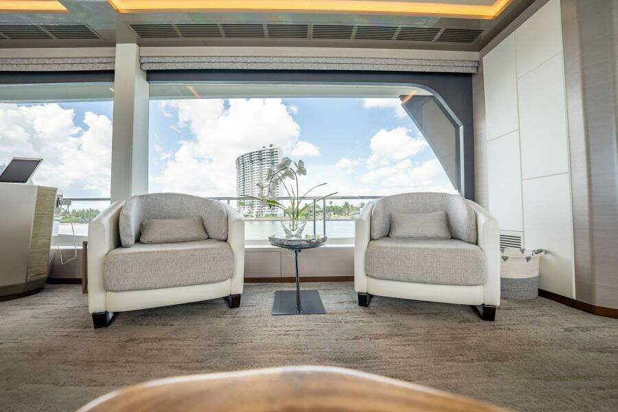 2021 Ocean Alexander 27 Explorer