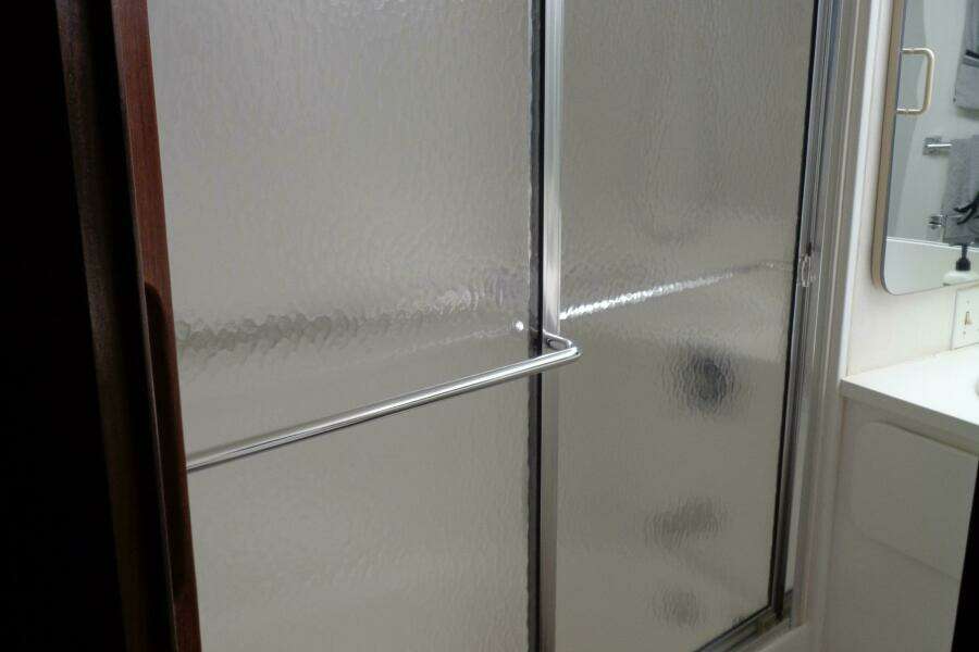 1987 Hatteras 70 Cockpit Motor Yacht