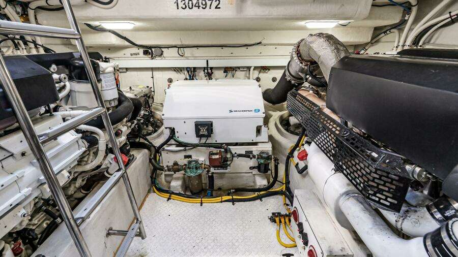 2019 Cruisers Yachts 54 Cantius