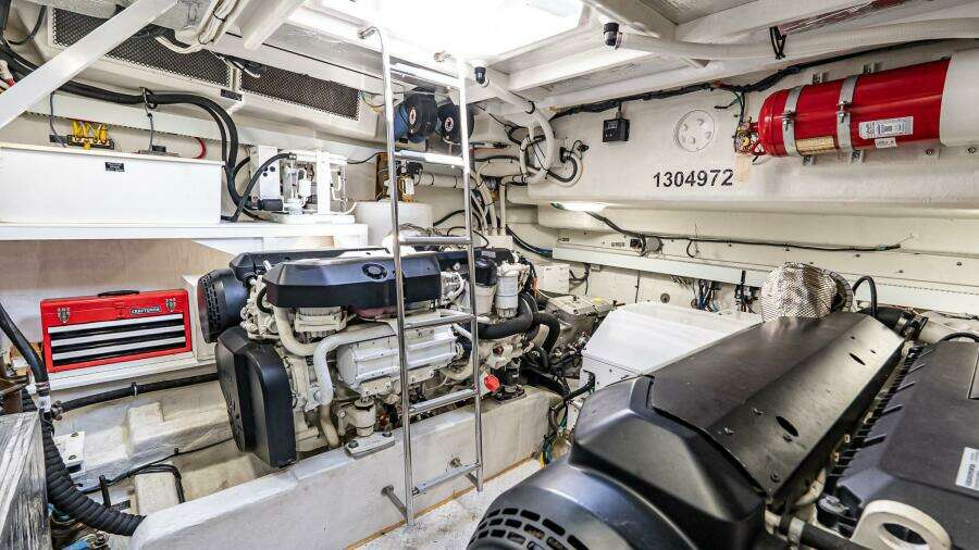 2019 Cruisers Yachts 54 Cantius