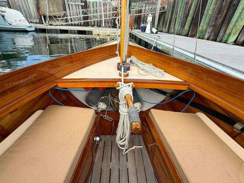 2004 Herreshoff Custom Doug Hylan designed Rozinante