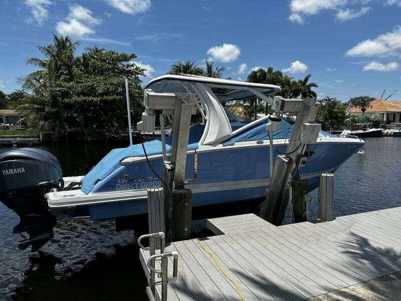 2022 Chaparral 280 OSX