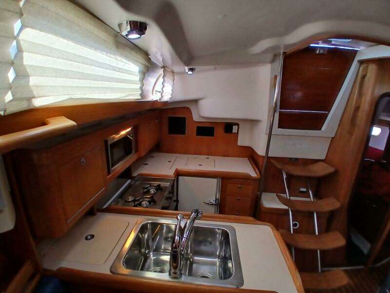 2003 Catalina 350